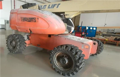 Used 660SJ JLG TELESCOPIC BOOM LIFT